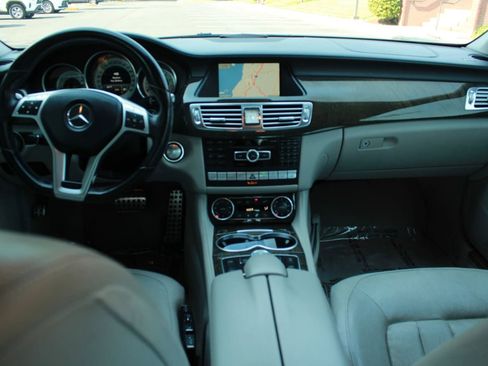 Used 2014 Mercedes-Benz CLS 550 image 12