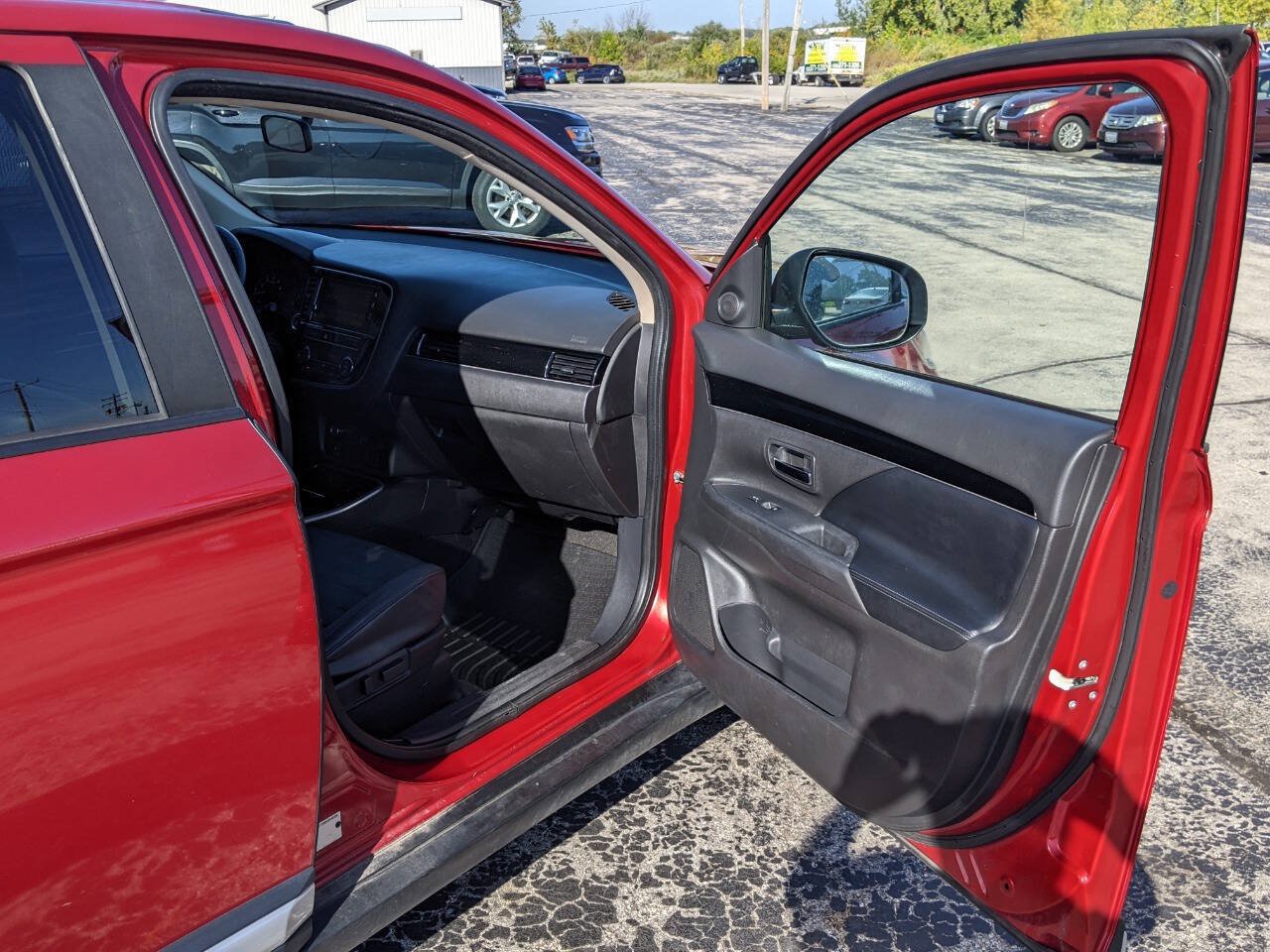 Used 2019 Mitsubishi Outlander SEL AWD/4WD image 13