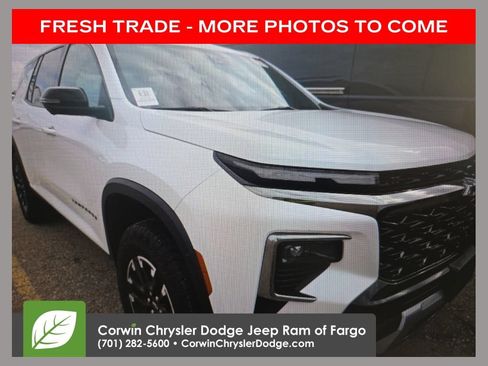 Used 2024 Chevrolet Traverse Z71 AWD/4WD image 1