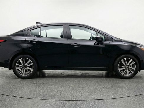 Used 2025 Nissan Versa SV image 11