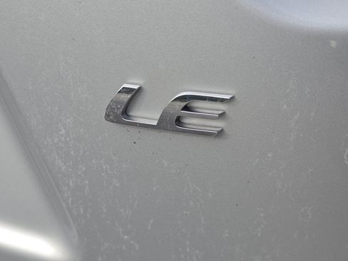 Used 2023 Toyota Corolla LE FWD image 4