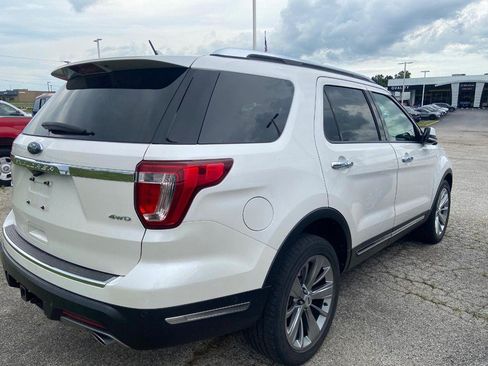 Used 2018 Ford Explorer Limited w/ Equipment Group 301A AWD/4WD image 6