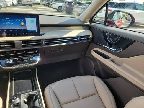 Certified 2023 Lincoln Corsair FWD image 21