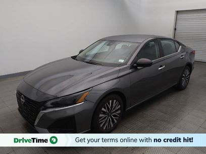 Used 2025 Nissan Altima 2.5 SV