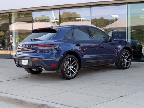 Certified 2025 Porsche Macan image 9