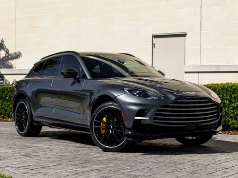 Used 2023 Aston Martin DBX 707 image 32