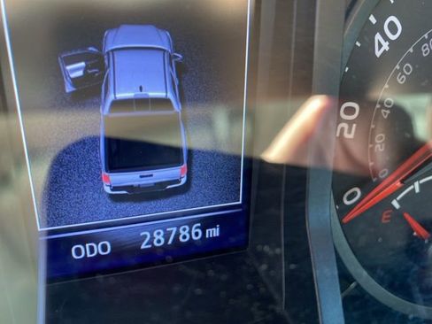 Used 2023 Toyota Tacoma SR image 2