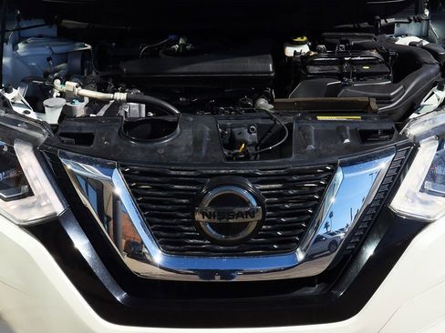 Used 2019 Nissan Rogue SV image 56