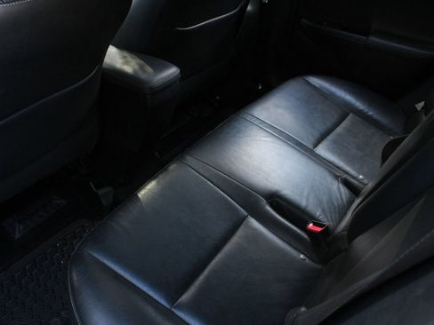 Used 2011 Lexus CT 200h Premium w/ Leather Pkg FWD image 20