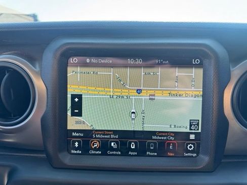 Used 2021 Jeep Gladiator Sport AWD/4WD image 15