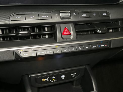 New 2025 Kia K4 LXS image 22