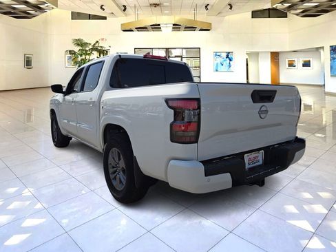 New 2025 Nissan Frontier SV w/ SV Convenience Package image 3