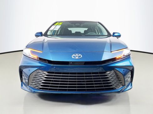 Used 2025 Toyota Camry XLE w/ Premium Plus Package FWD image 11