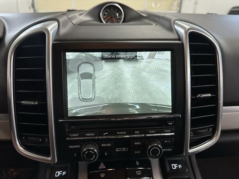 Used 2013 Porsche Cayenne GTS AWD/4WD image 21