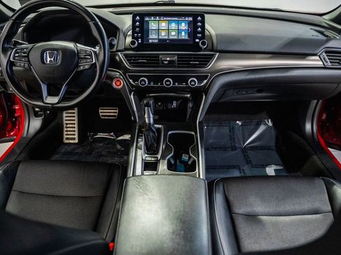 Used 2018 Honda Accord Sport image 19