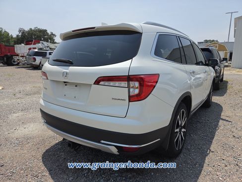 Used 2019 Honda Pilot Touring image 7