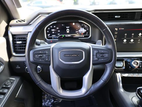 Used 2023 GMC Sierra 1500 Denali w/ Denali Reserve Package AWD/4WD image 14