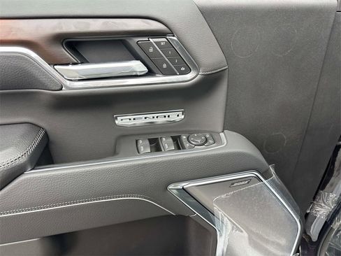 New 2026 GMC Sierra 1500 Denali w/ Denali Reserve Package image 9