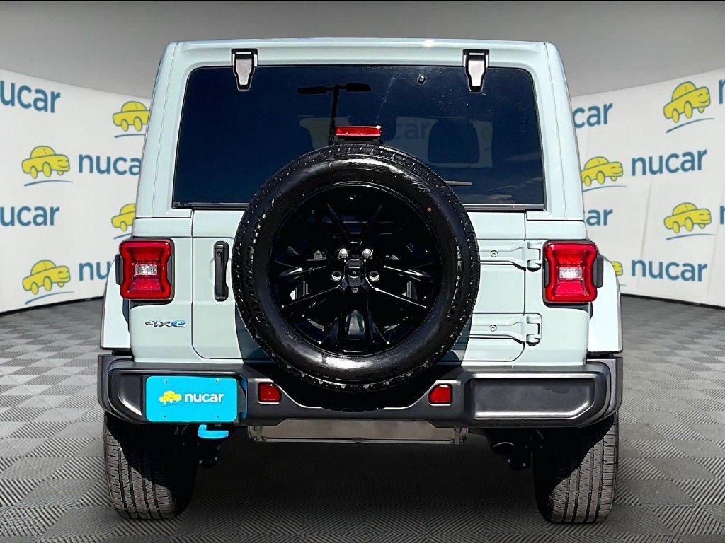 Used 2024 Jeep Wrangler Unlimited Sahara w/ Technology Group AWD/4WD image 5