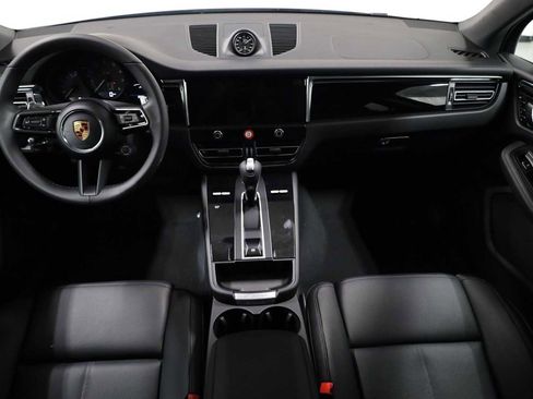 Certified 2026 Porsche Macan image 26