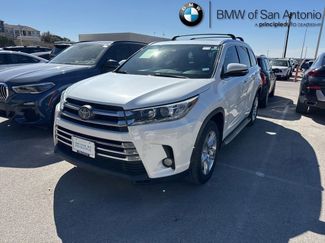 Used 2017 Toyota Highlander Limited video 1