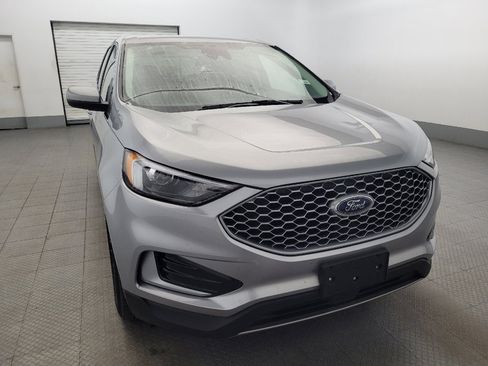 Used 2024 Ford Edge SEL image 14
