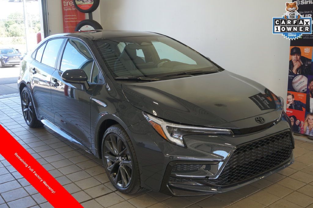 Used 2026 Toyota Corolla SE FWD image 1
