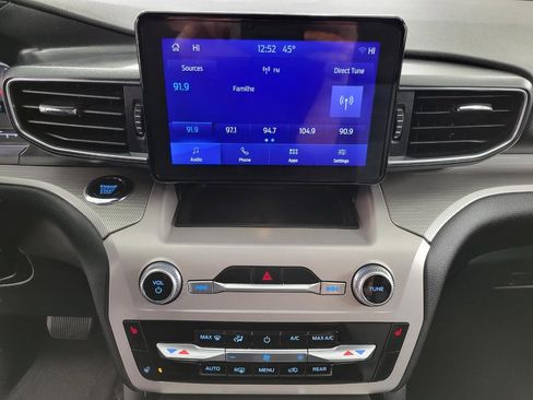 Used 2023 Ford Explorer XLT w/ Equipment Group 202A image 7