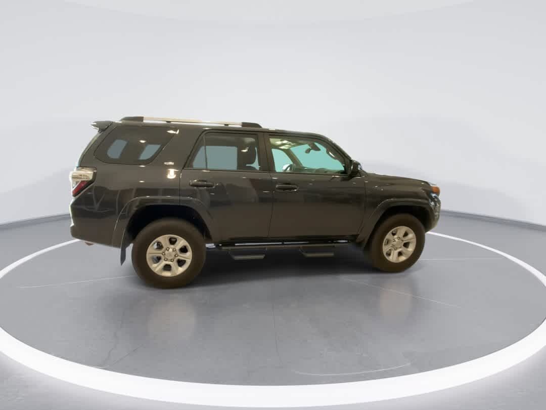 Certified 2024 Toyota 4Runner SR5 AWD/4WD image 9
