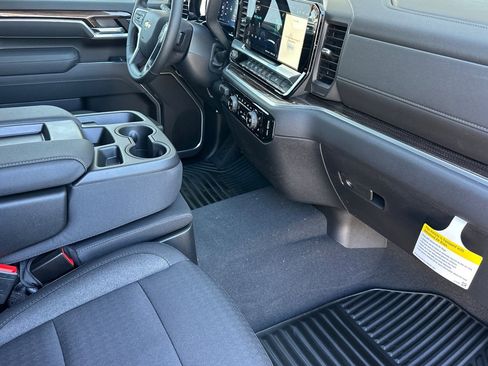 New 2026 Chevrolet Silverado 3500 LT image 14