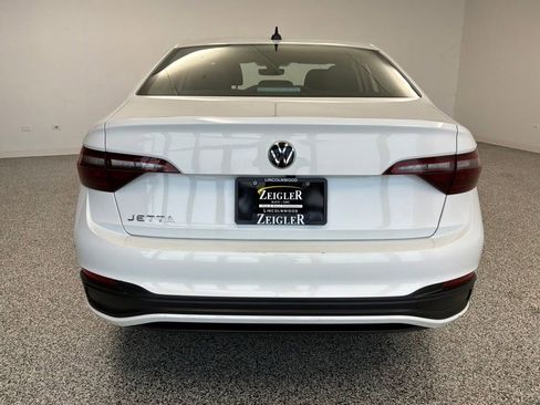 Used 2024 Volkswagen Jetta S FWD image 9