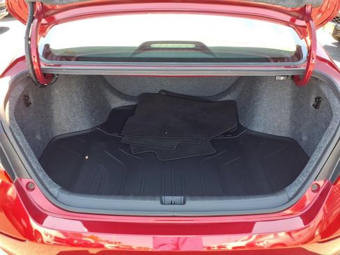 Used 2019 Honda Accord LX image 18