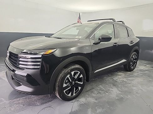 New 2026 Nissan Kicks SV w/ Charging Package image 3