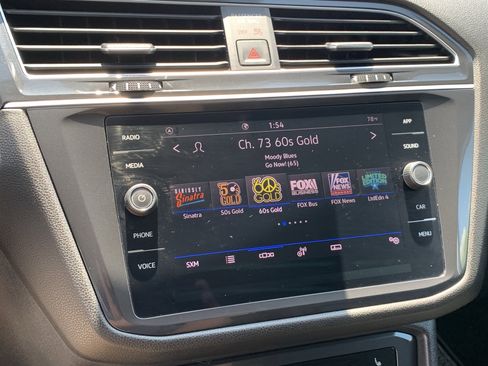 Used 2023 Volkswagen Tiguan SE FWD image 22