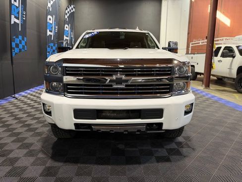 Used 2016 Chevrolet Silverado 3500 High Country w/ Duramax Plus Package image 7