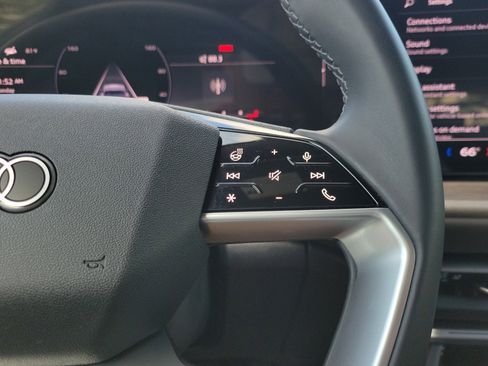 Certified 2025 Audi Q5 Premium Plus w/ Premium Plus image 31