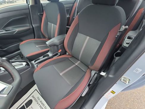 New 2025 Nissan Versa SR w/ Trunk Package image 11