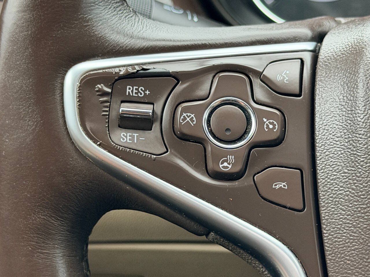 Used 2015 Buick Regal Premium FWD image 34
