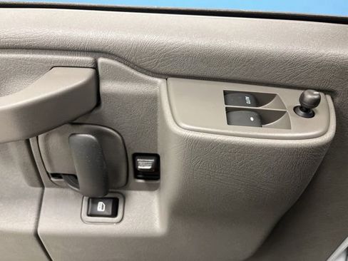 New 2025 Chevrolet Express 3500 Work Van w/ Power Convenience Package image 36