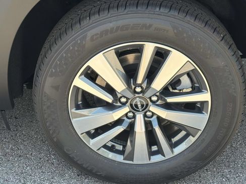 New 2026 Nissan Pathfinder SL FWD image 12