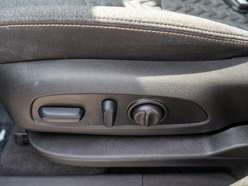 Used 2024 Chevrolet Equinox LT image 20