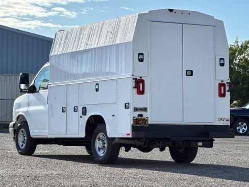 New 2026 Chevrolet Express 3500 w/ Power Convenience Package RWD image 6