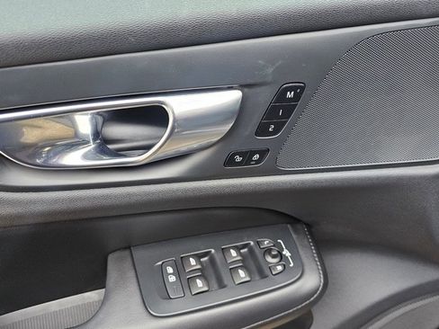 Certified 2024 Volvo V60 B5 Cross Country Plus image 18