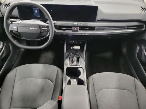 Used 2025 Kia K4 FWD image 6