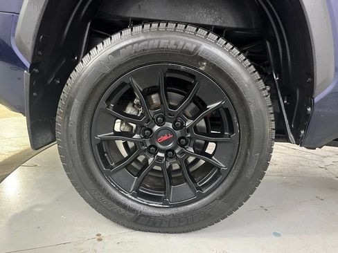 Used 2022 Toyota Tundra Limited w/ TRD Off-Road Package image 16