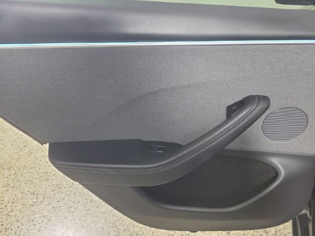 Used 2025 Tesla Model 3 Long Range RWD image 14