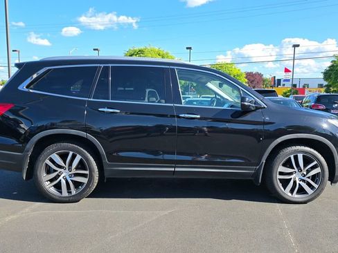 Used 2017 Honda Pilot Elite image 40