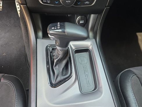 Used 2022 Dodge Charger R/T w/ Plus Group RWD image 22