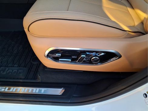 New 2026 Jeep Grand Cherokee L Summit AWD/4WD image 16