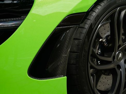 Used 2024 McLaren 750S Spider RWD image 45